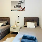 Detelina Bee Happy In Apartman Burgasz