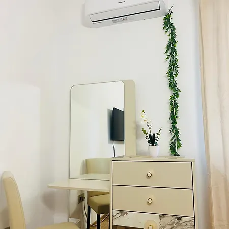 Апартаменты Detelina Bee Happy In